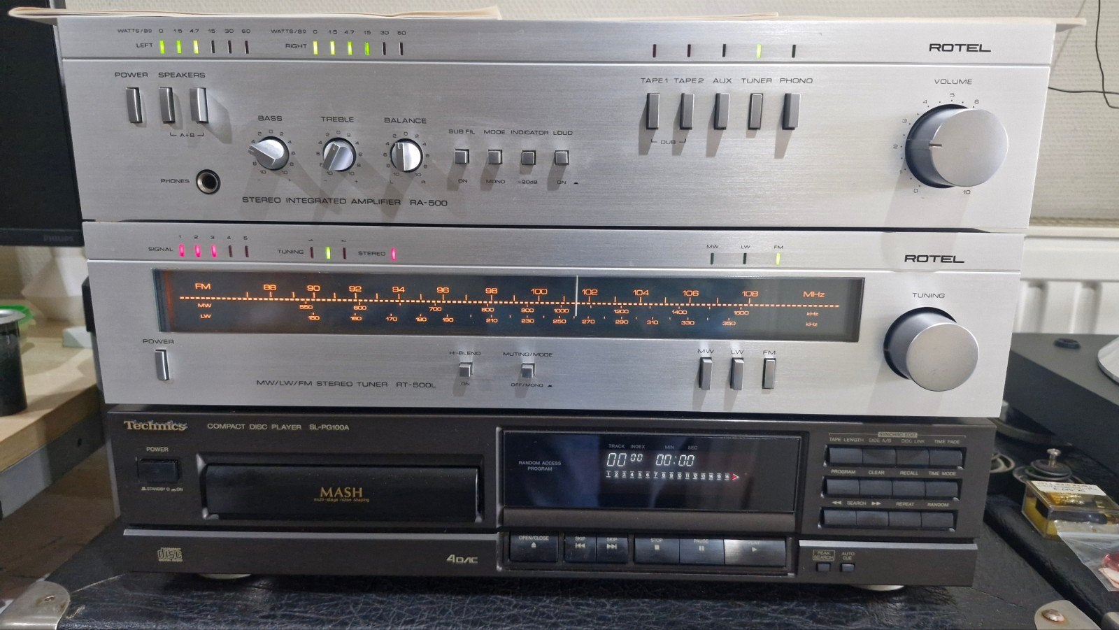 Joli Rotel RA-500 RT-500L RP500 RL400, TV, Hi-fi & Vidéo, Amplificateurs & Ampli-syntoniseurs, Enlèvement, Stéréo