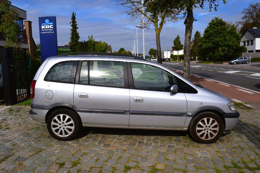 Opel Zafira 1.8i/7 Zit/Airco/Cruise Control, Auto's, Zwart, 4 cilinders, 7 zetels, Bedrijf