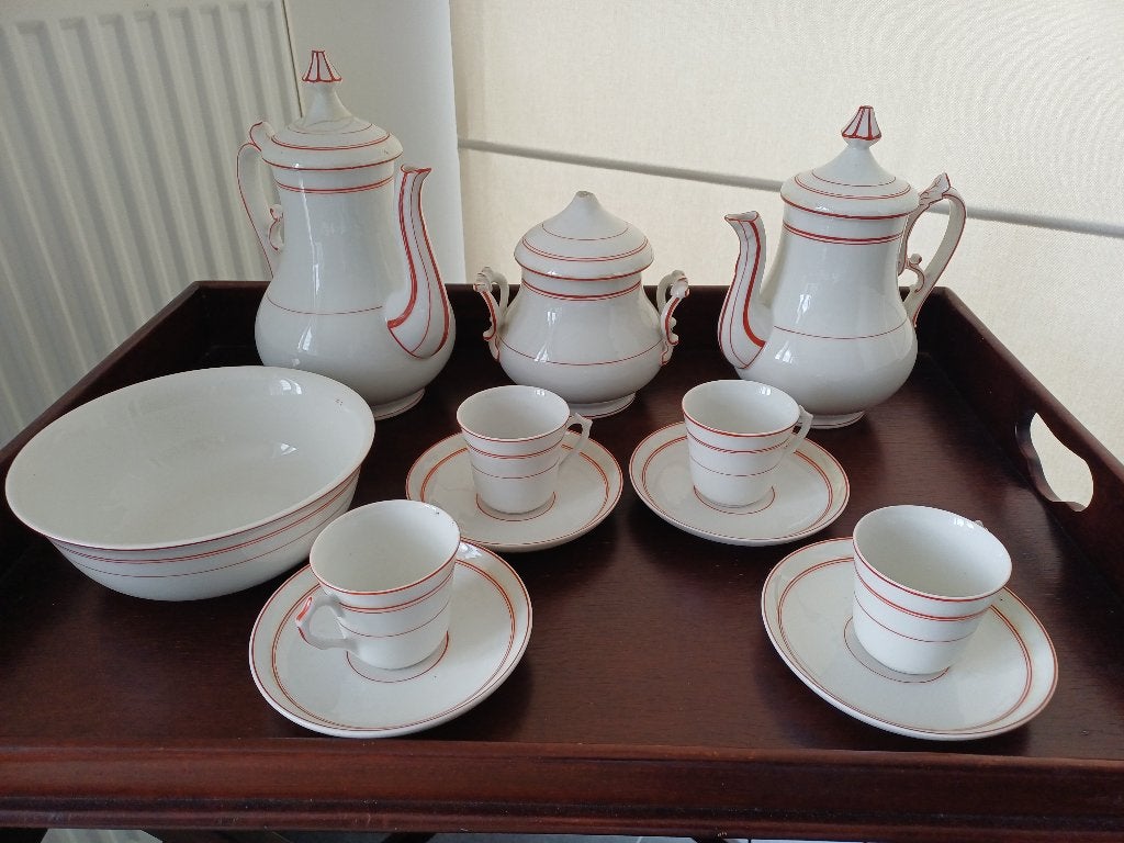 Vintage koffie-/theeservies wit porselein met rode bies, Huis en Inrichting, Keuken | Servies, Gebruikt, Compleet servies, Effen