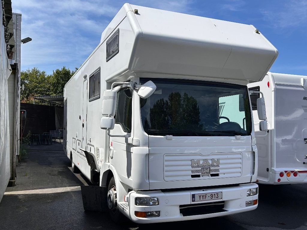 Phoenix MAN A9900 XG/Wielerteam/Motocross Garage, Caravans en Kamperen, Koelkast, Alkoof, Vloeistofverwarming, Treinzit