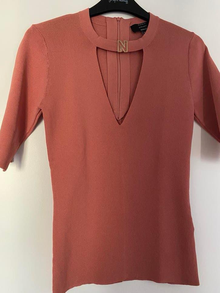 Kate Moss Nikkie Nieuwe dames shirt in coraille kleur, Enlèvement ou Envoi, Neuf, Autres couleurs, Manches courtes