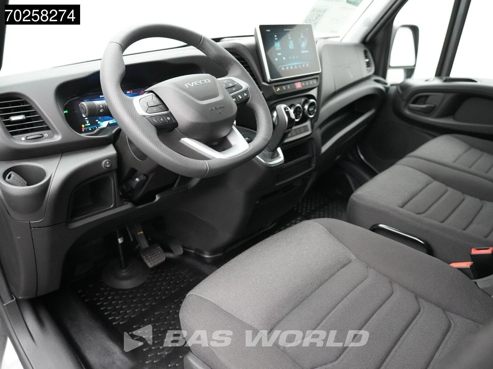 Iveco Daily 35S21 BPM VRIJ! 3.0L Black Edition Automaat 210P, Neuf, Argent ou Gris, Achat, Euro 6