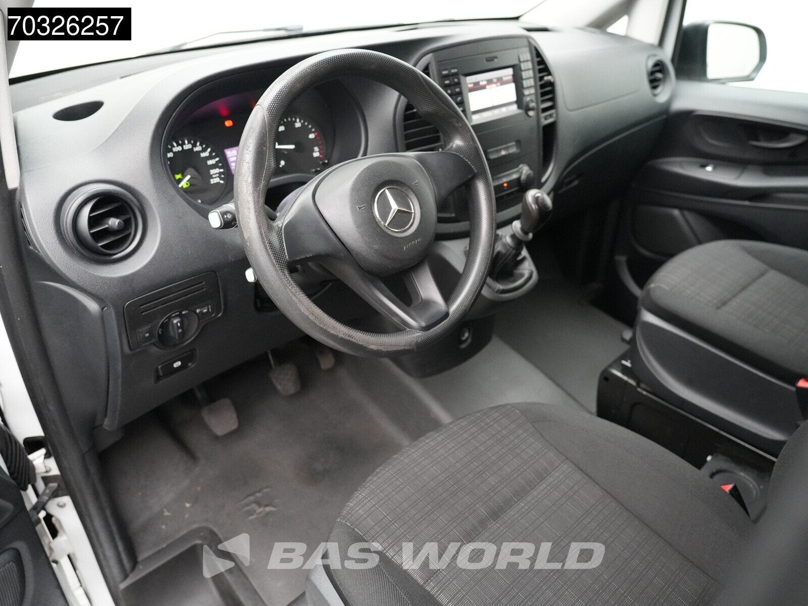 Mercedes Vito 109 Kompakt APK 03/27 Airco Cruise Navi Camera, Stof, Gebruikt, Euro 6, 4 cilinders
