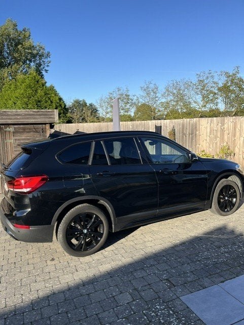 BMW X1 18i, Auto's, Zwart, Leder, 5 zetels, Particulier