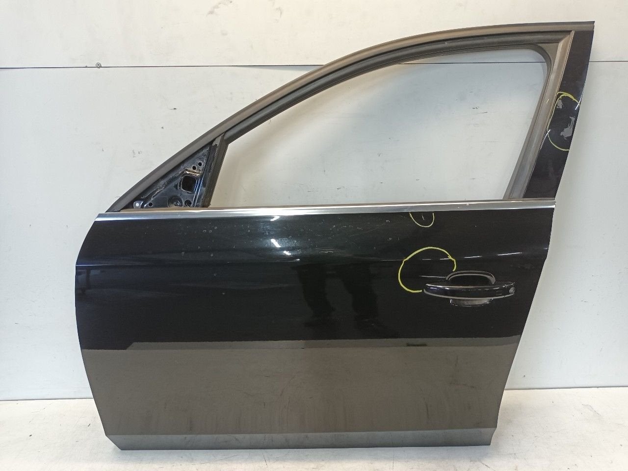 Portier links voor Audi A4, Onderdelen@venauto.nl, Van der Ven Autorecycling B.V., Gebruikt, Ettenseweg 76, 4706 PB Roosendaal, The Netherlands