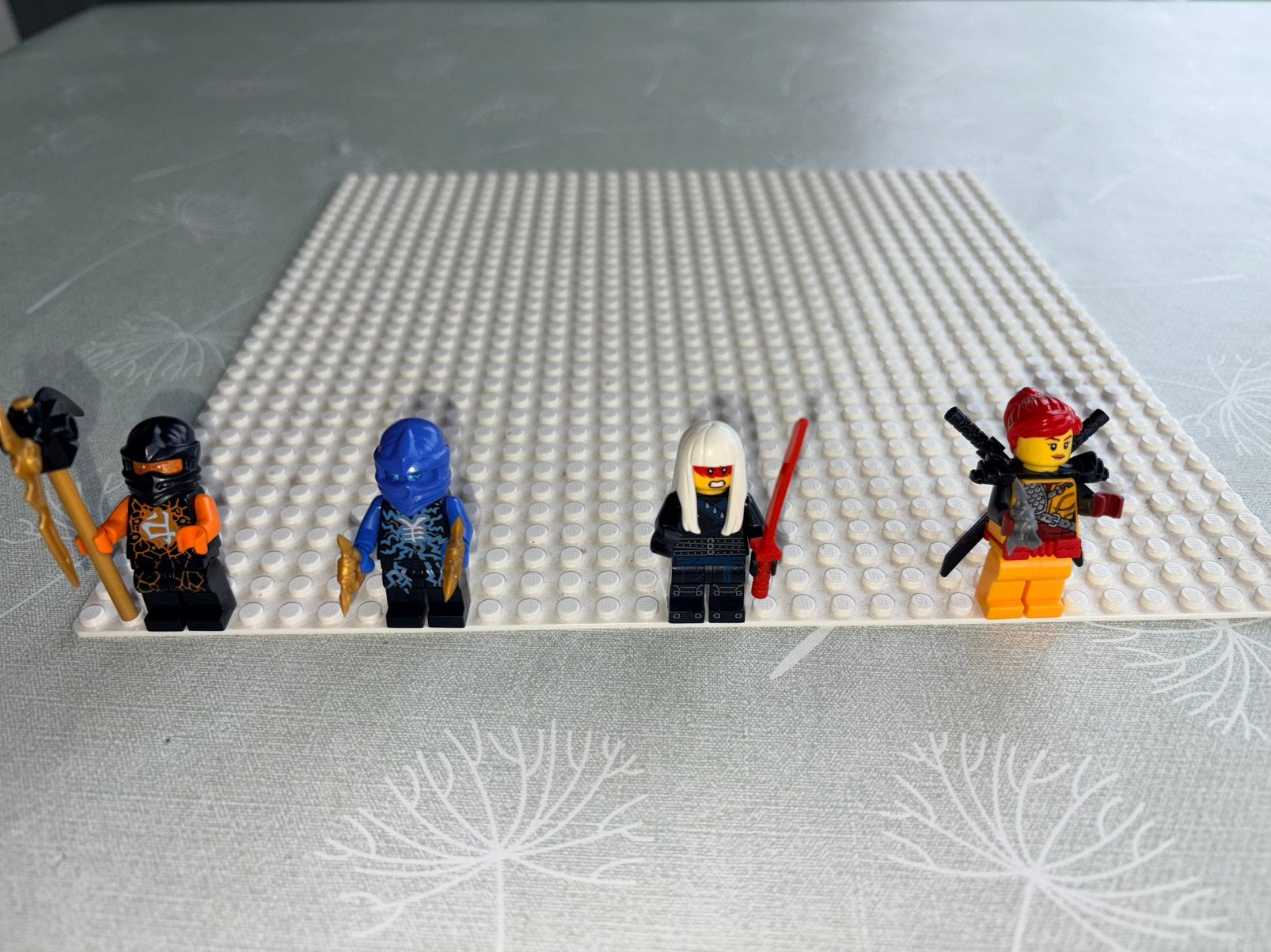 Lego Ninjago collector figuren, Kinderen en Baby's, Speelgoed | Duplo en Lego, Zo goed als nieuw, Lego, Minifiguur, Compleet, Inclusief accessoires