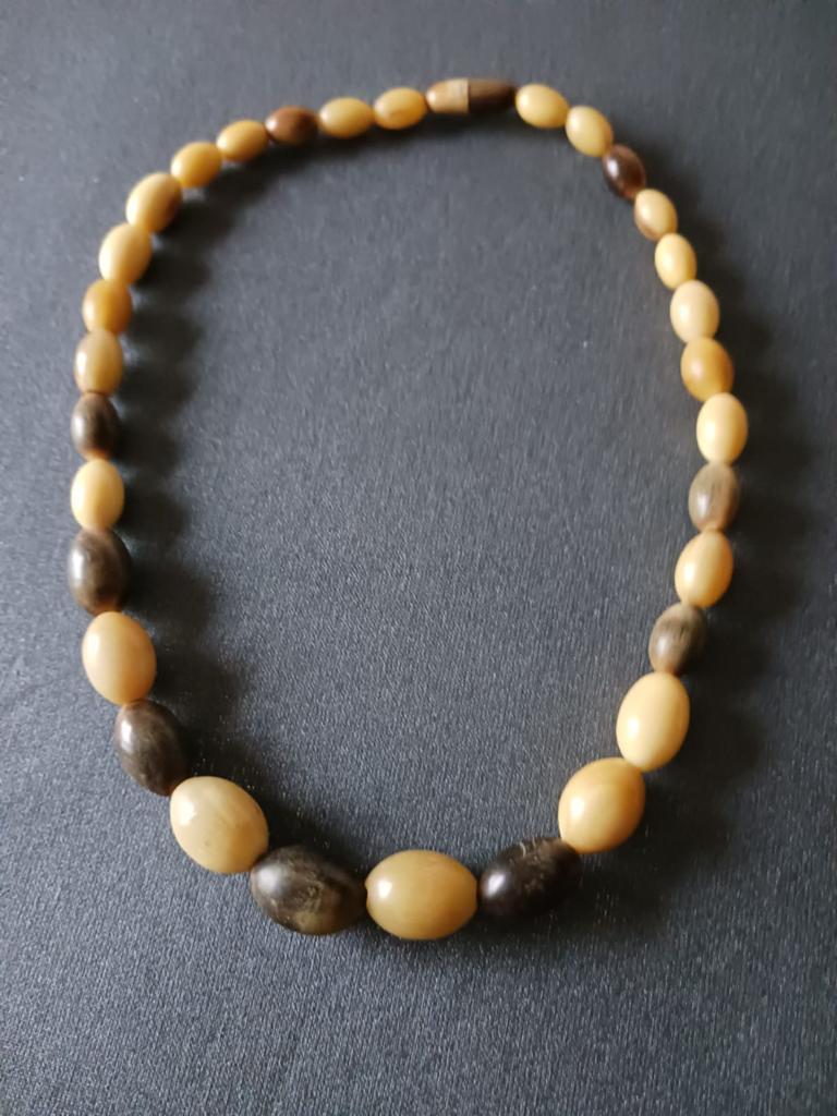 Collier en corne de bovin vintage, Enlèvement