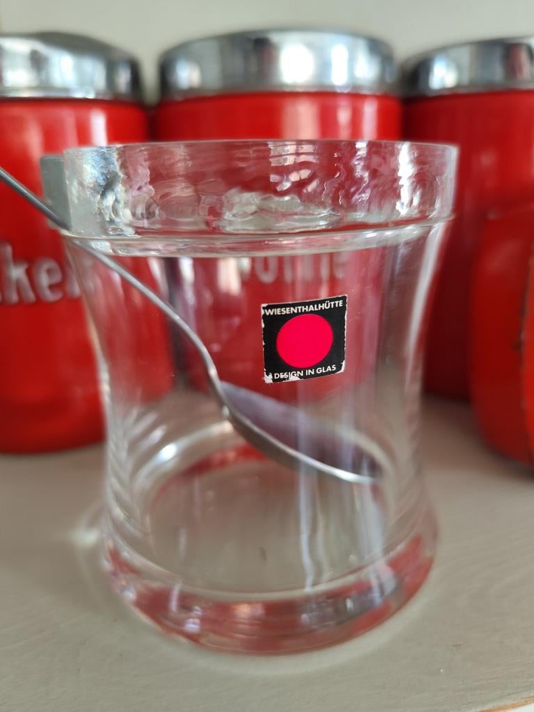 Joli vieux pot à confiture, Enlèvement