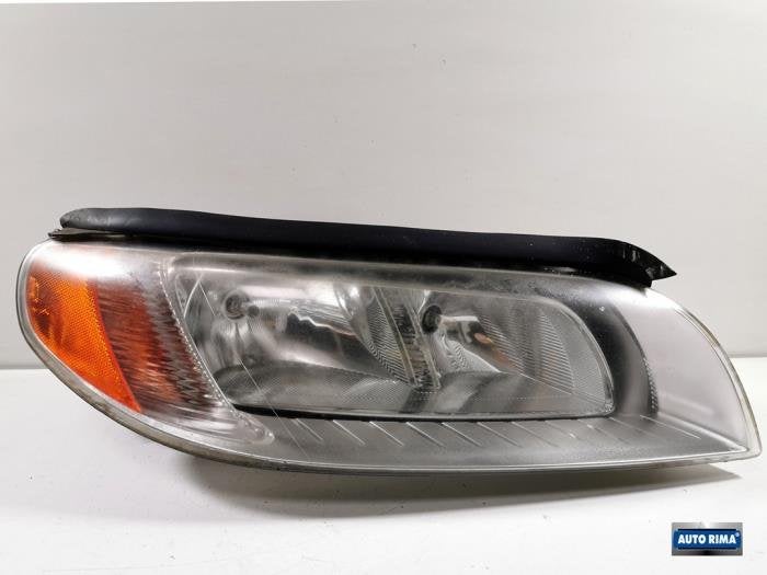 Phare droit d'un Volvo V70, Autos : Pièces & Accessoires, Éclairage, Volvo, Utilisé, 3 mois de garantie, Enlèvement ou Envoi