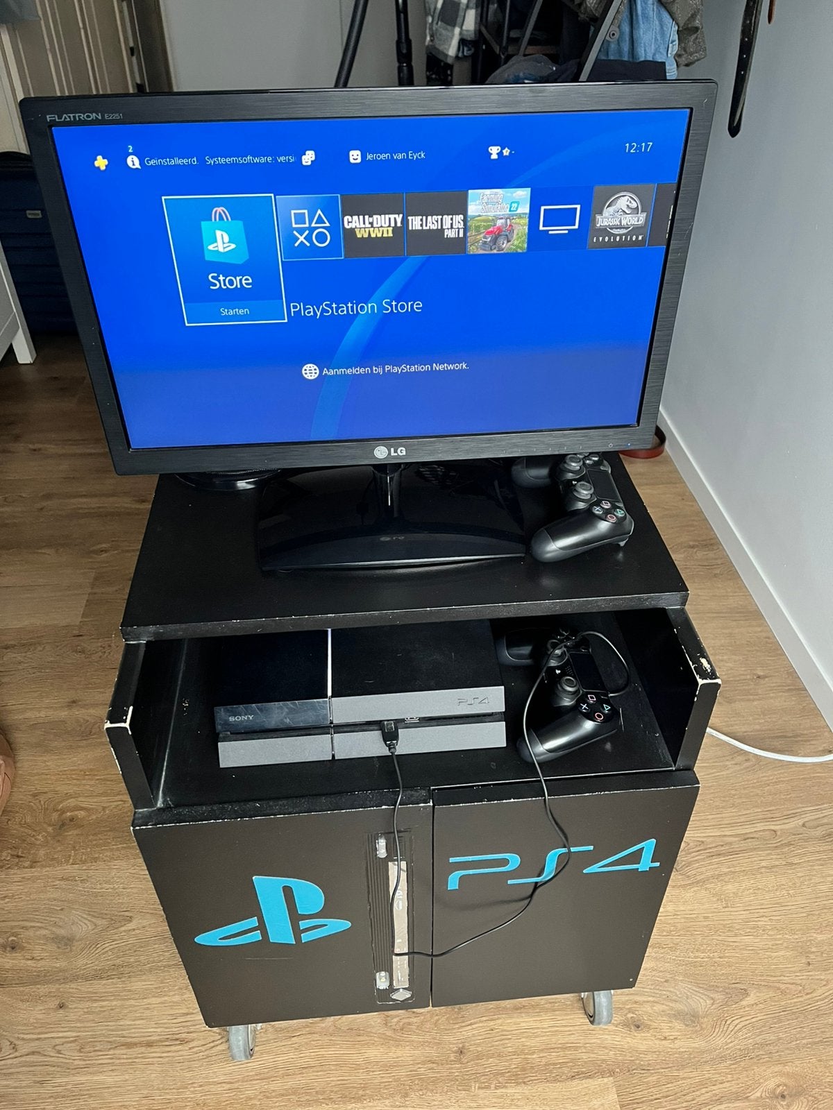 Playstation 4 met scherm en kast, Ophalen, Zo goed als nieuw