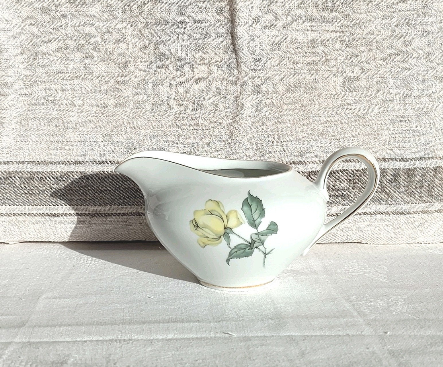 Ancien cremier pot a lait en porcelaine fine kpm berlin, Enlèvement ou Envoi