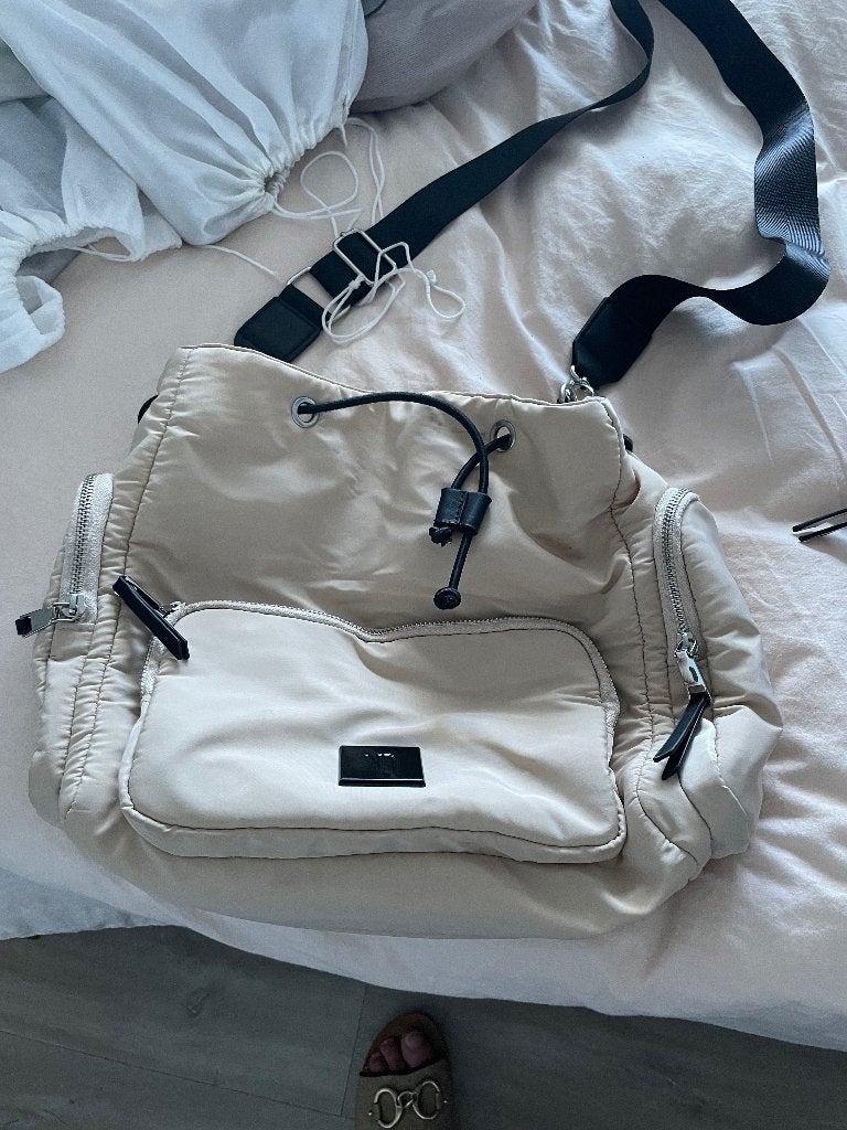 sac a bandoulière, Bijoux, Sacs & Beauté, Enlèvement ou Envoi, Comme neuf, Beige, Sac à bandoulière