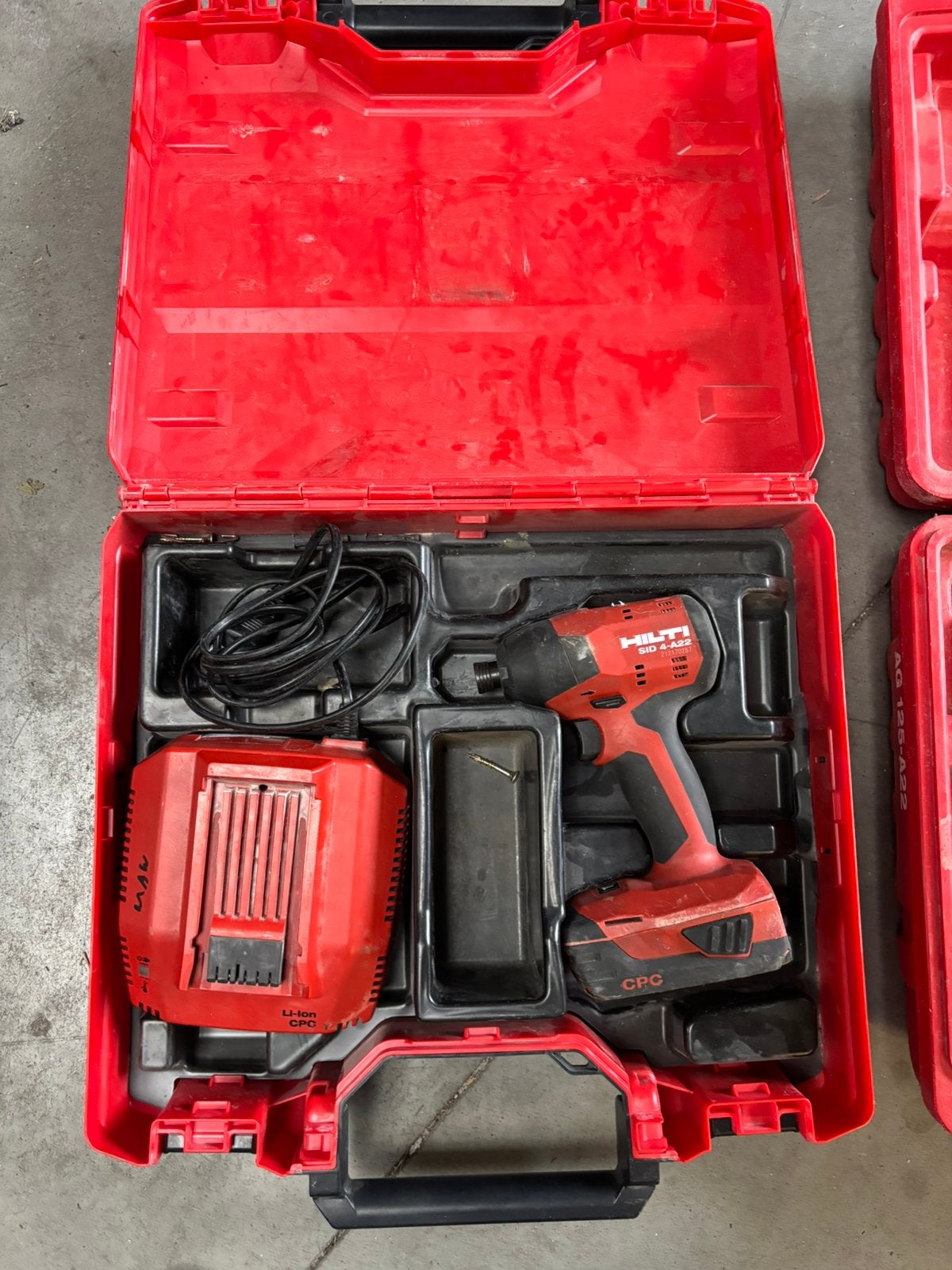 Hilti slagschroefmachine en haakse slijper, Ophalen of Verzenden, Gebruikt, Boor- en Schroefmachine, Klopboormechanisme