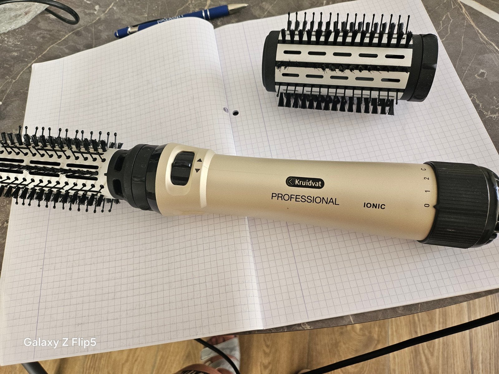 Blazer en roterende borstel, Handtassen en Accessoires, Uiterlijk | Haarverzorging, Ophalen of Verzenden, Zo goed als nieuw