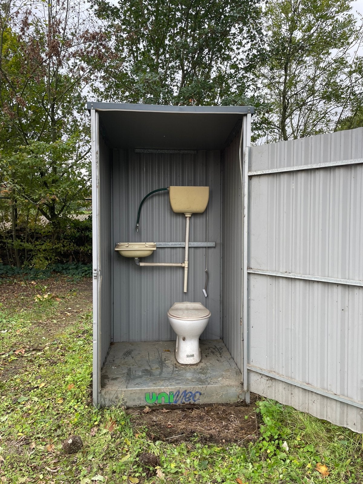 Toilet voor mensen die nog geen toilet hebben, Ophalen, Gebruikt
