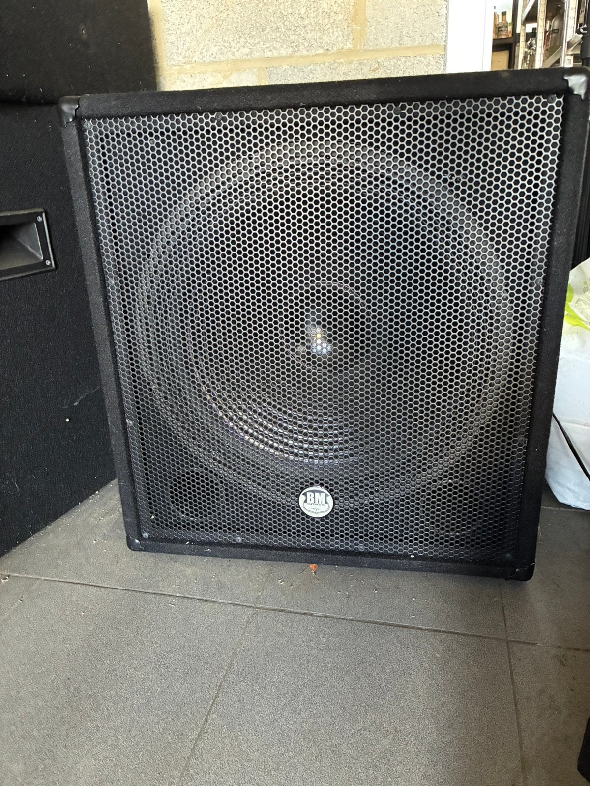 Caisson de basse (amplificateur) + 2 enceintes BM Sonic, Muziek en Instrumenten, Versterkers | Bas en Gitaar, Ophalen, Gebruikt