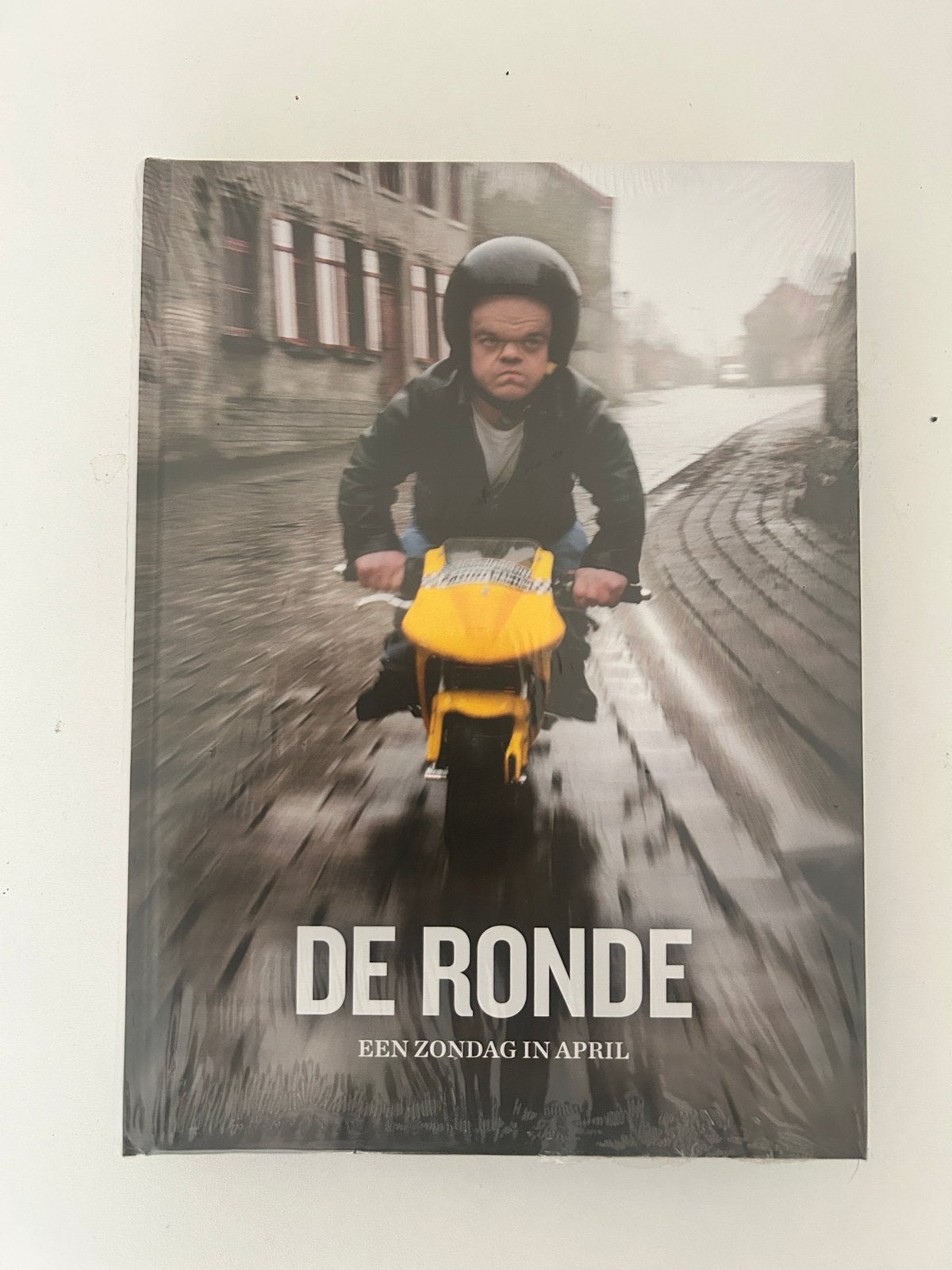 DE RONDE – Een zondag in april | Jan Eelen | NIEUW IN FOLIE, Ophalen of Verzenden, Thomas Swannet; Rudy Vandendaele; Steven Somers; Sander Van d...