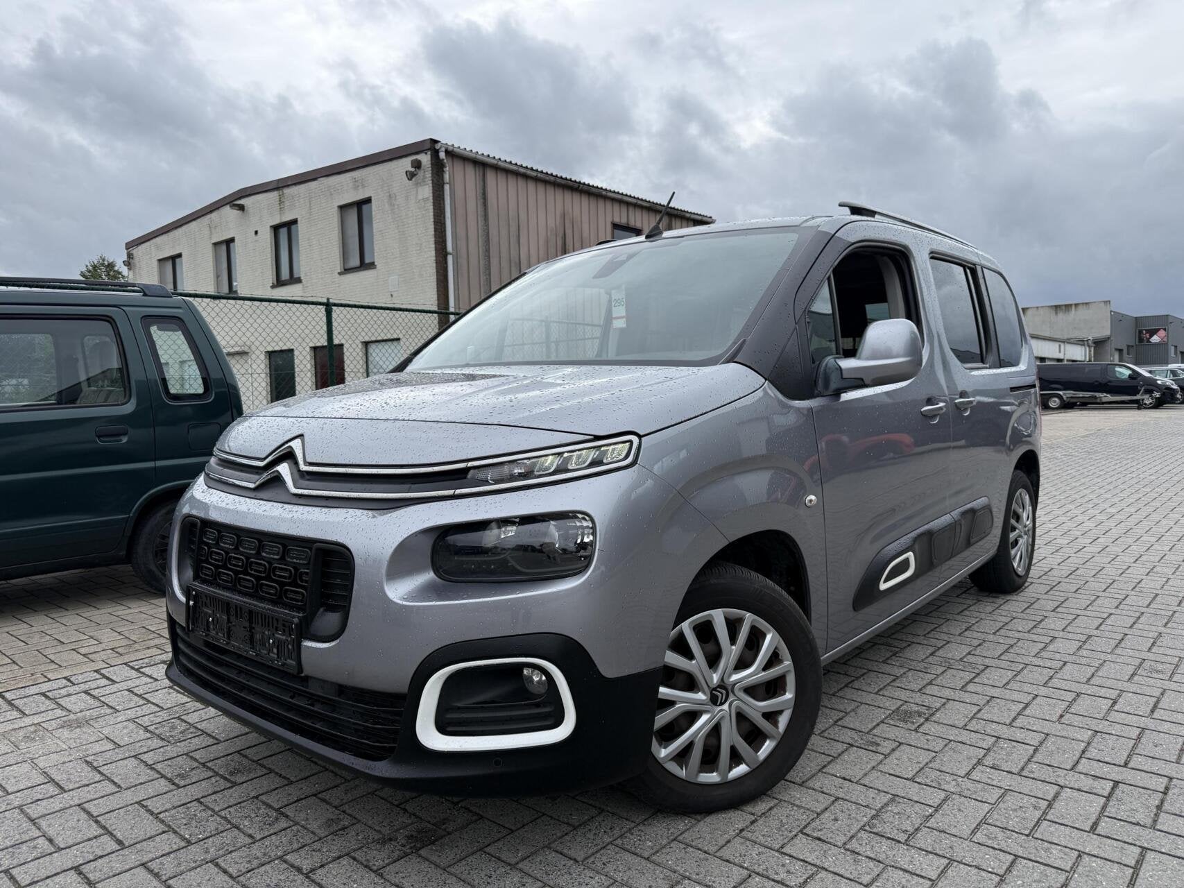 Citroen Berlingo Combi 1.2 Benzine | Nieuwe distributieriem, Auto's, Citroën, Voorwielaandrijving, Monovolume, Gebruikt, 1199 cc