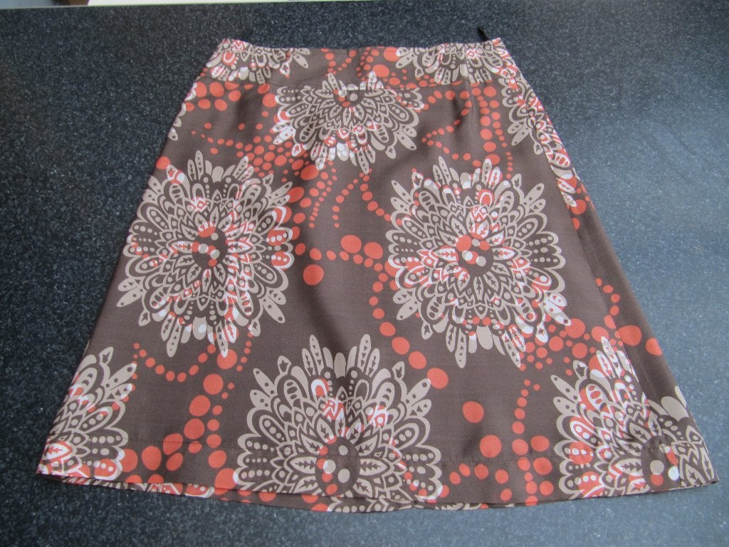 nieuwe rok Pauline B. zijdeT2 = medium A- lijn bruin bloemen, Maat 38/40 (M), Bruin, Ophalen of Verzenden, Pauline B.