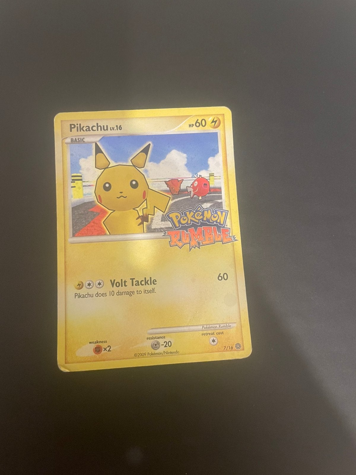 Pikachu Pokémon Rumble (7/16) + Mewtwo LV.X Promo (DP28), Ophalen, Zo goed als nieuw, Meerdere kaarten, Foil
