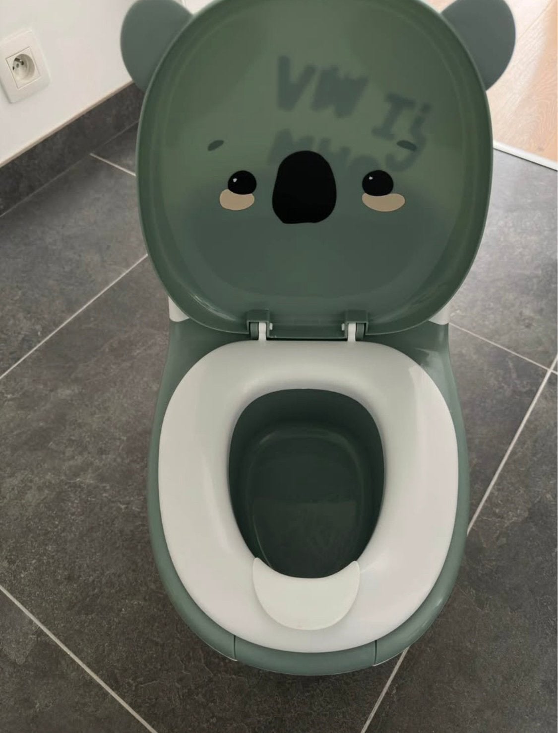 Pot bébé toilette koala|vrai bruit de chasse, Enfants & Bébés, Enlèvement, Utilisé