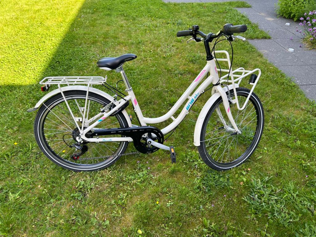 BNB meisjesfiets 24inch, Fietsen en Brommers, Fietsen | Meisjes, Ophalen, Zo goed als nieuw, 24 inch, Versnellingen