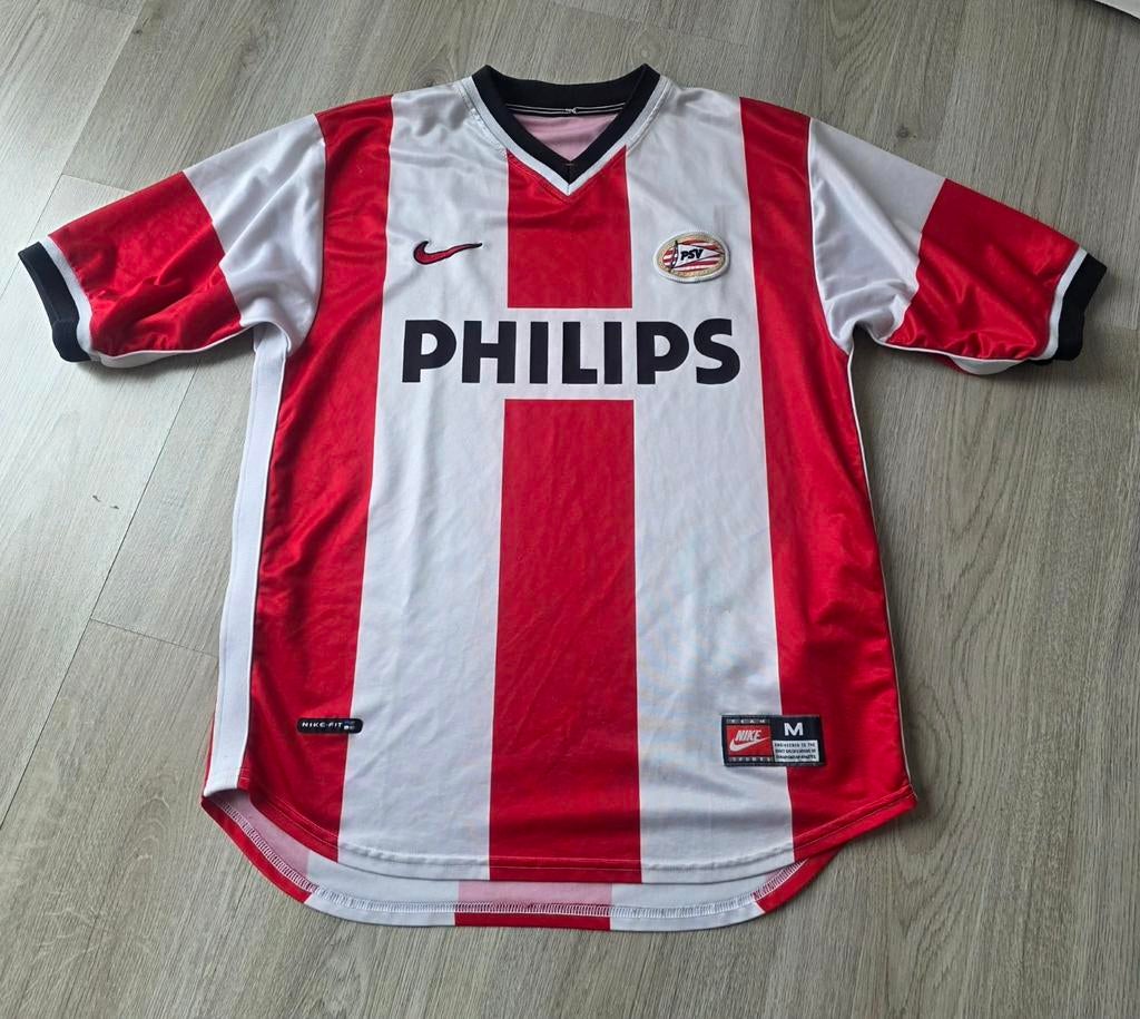 Thuis tshirt psv eindhoven van het jaar 1998 1999, Ophalen