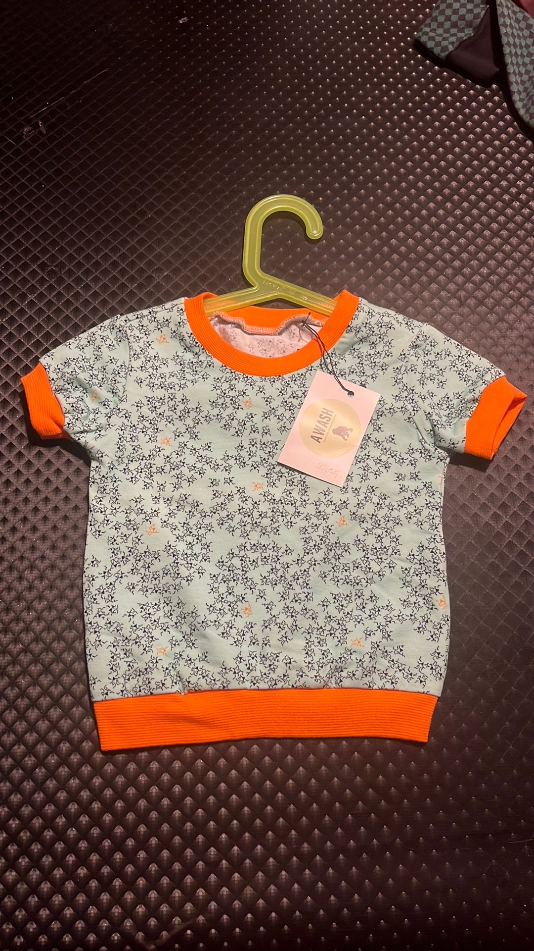 T-shirt récemment fabriqué à la main, Enlèvement ou Envoi, Neuf, Garçon ou Fille, Chemisette ou Manches longues