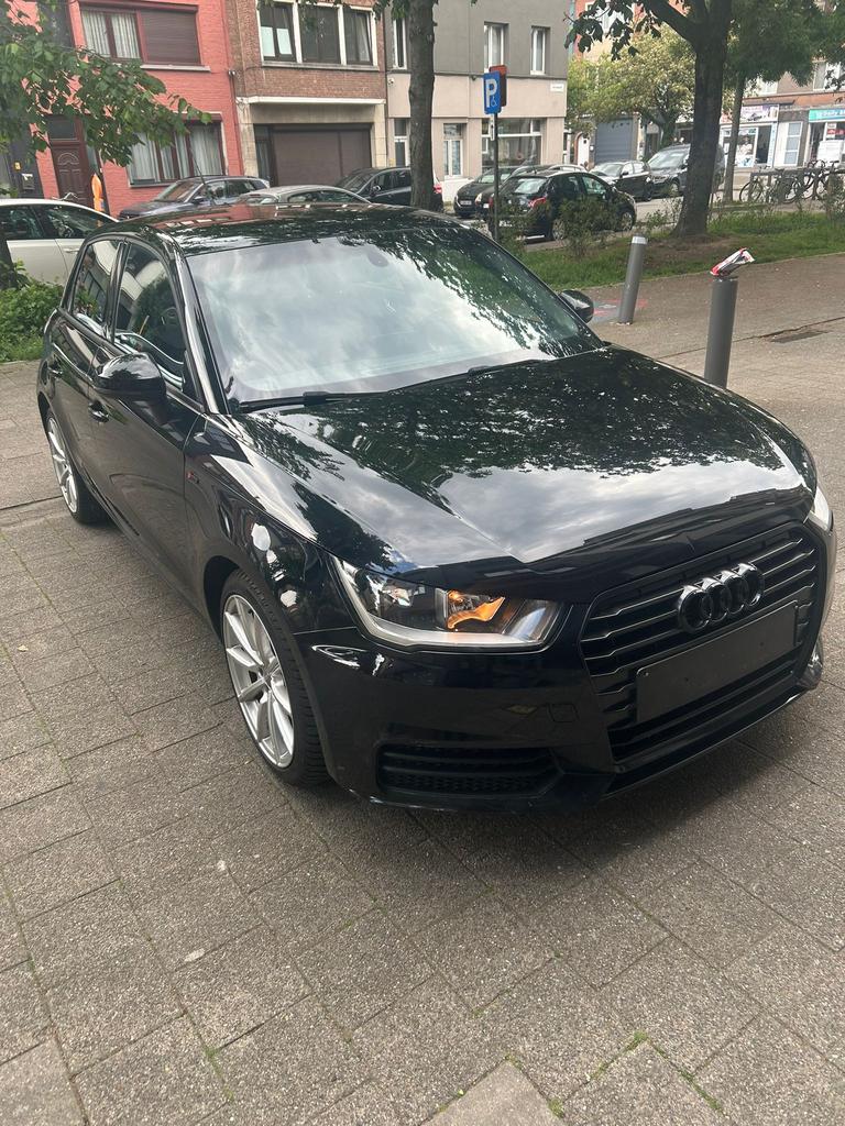 Audi A1 benzine 1.0 GVVK, Autos, Audi, Achat, A1, Boîte manuelle, 5 portes
