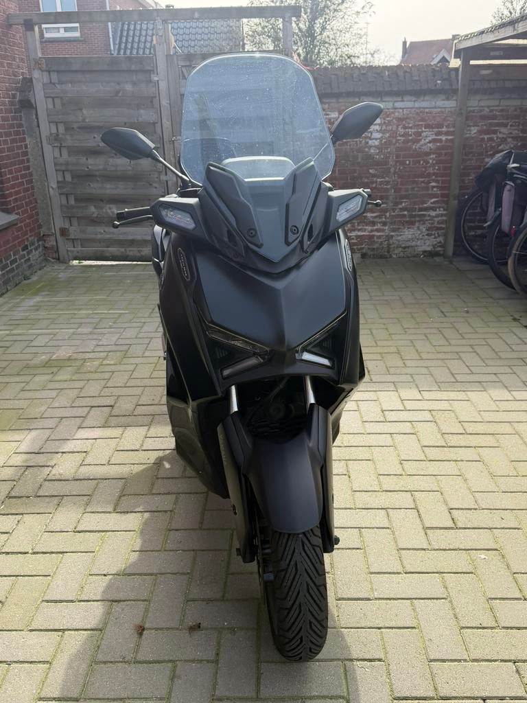 Xmax Tech Max 2023 125, Scooter, Échappement sport, Particulier