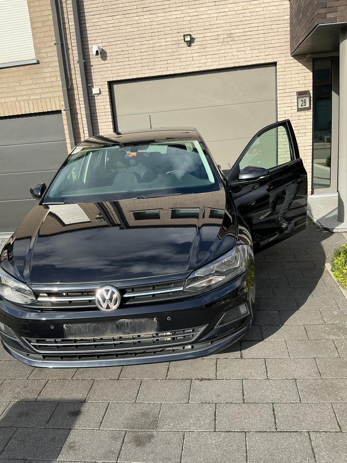 Volkswagen Polo 1.6 TDI 2018 — 190.000 km diesel, Auto's, Zwart, Zwart, Particulier, Te koop