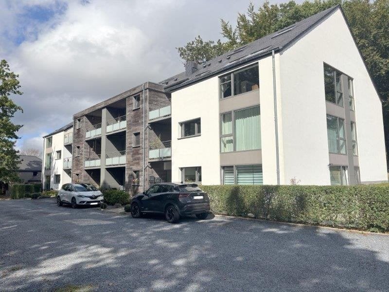 Libin: mooi recent appartment, 3 slpks, terras, parking., 200 tot 500 m², Libin - Rolibuchy, Provincie Luxemburg, Appartement