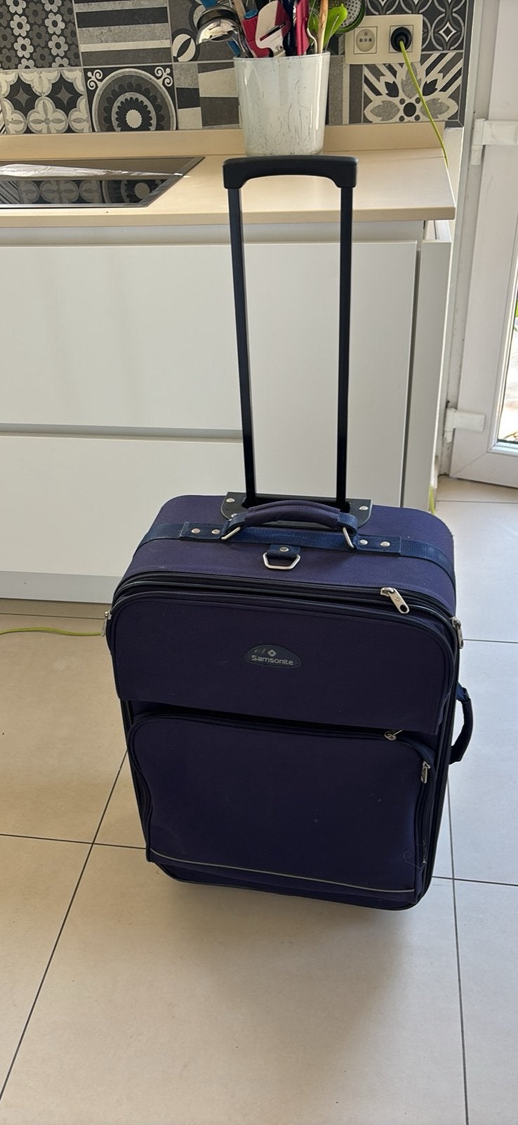 Valise samsonite, Enlèvement, Utilisé