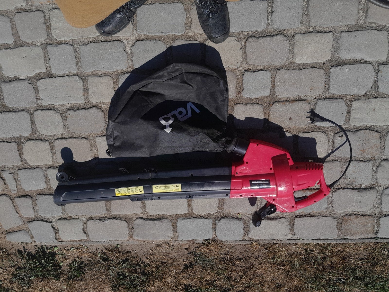 2 bladblazers/zuigers, net onderhoud gehad, Tuin en Terras, Ophalen, Gebruikt, Handgedragen, Met opvangzak