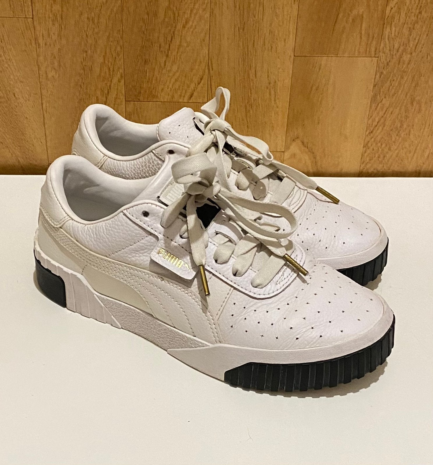 Baskets Puma comme neuve (pointure 38.5) prix : 25€, Enlèvement ou Envoi, Comme neuf, Noir