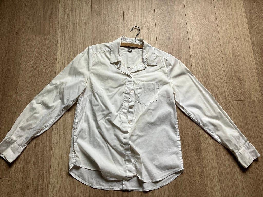 Wit hemd blouse (uniform), Kleding | Dames, Blouses en Tunieken, H&M, Wit, Ophalen of Verzenden, Maat 34 (XS) of kleiner