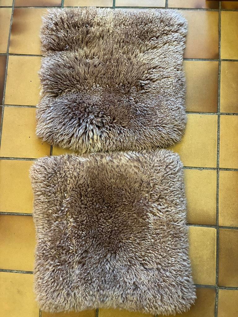 Lot de 2 housses de coussins vraie fourrure de mouton, Maison & Meubles, Accessoires pour la Maison | Plaids & Couvertures, Enlèvement ou Envoi