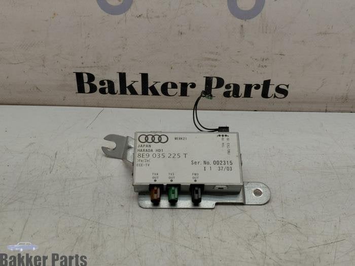 Antenne Versterker van een Audi S4, Gebruikt, -, -, Audi