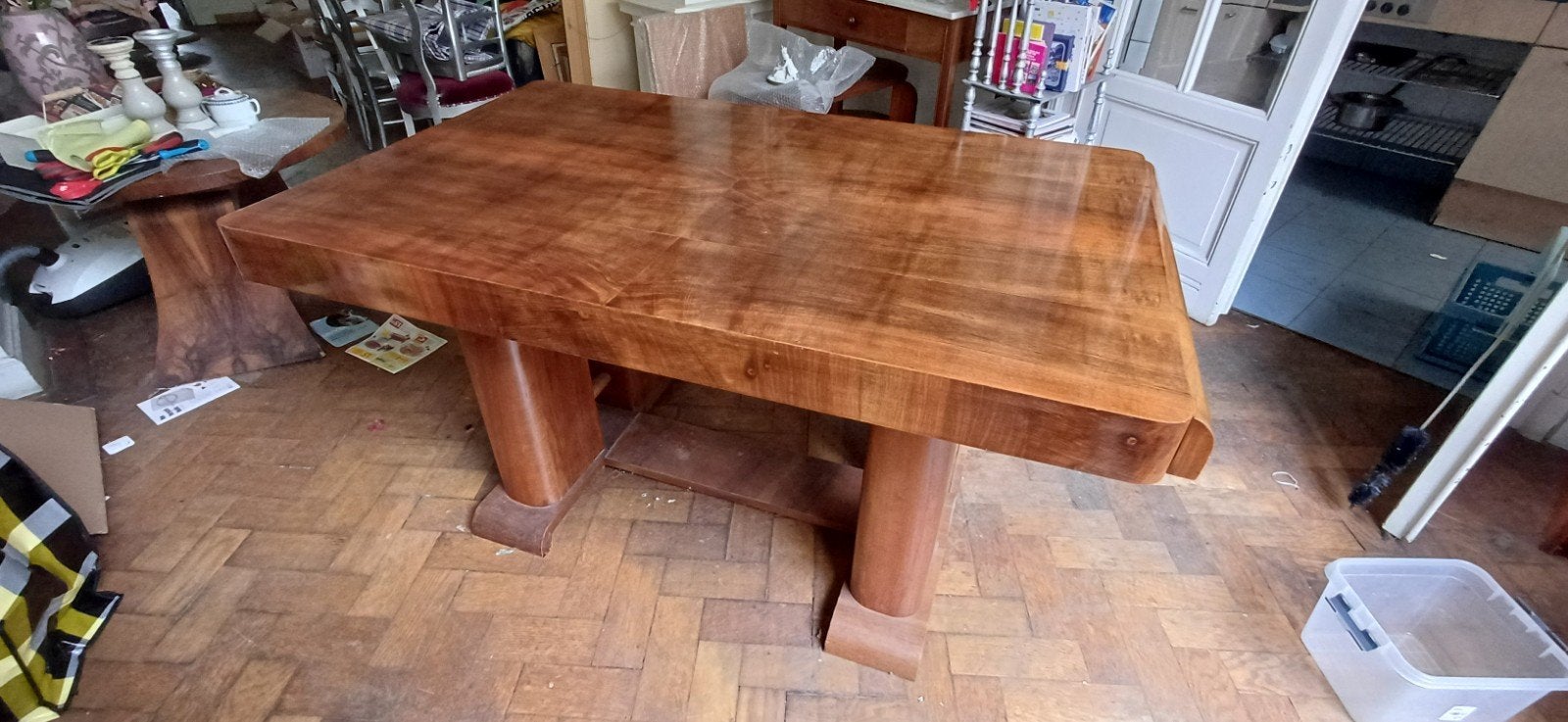 Art deco eettafel, Ophalen