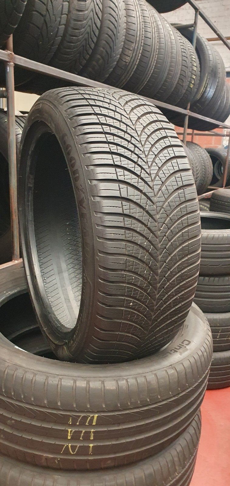225/45R18 GOODYEAR top qualité avec montage et équilibrage, Enlèvement