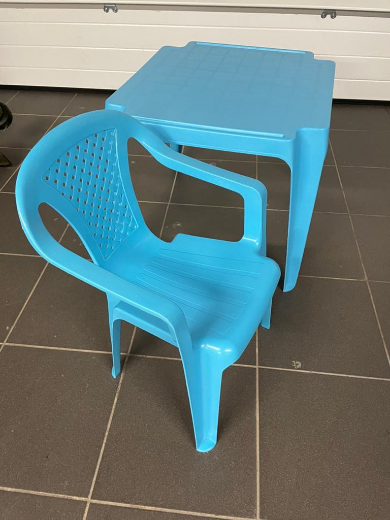 Table et chaise pour enfant, Enfants & Bébés, Enlèvement, Comme neuf