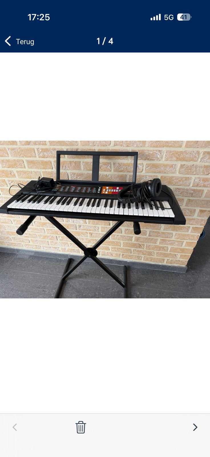 Yamaha PSR-F51, Muziek en Instrumenten, Ophalen, Zo goed als nieuw, 61 toetsen, Yamaha
