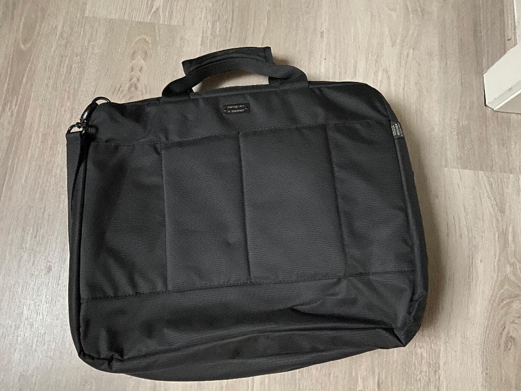 Hedgren laptoptas (17 inch) of boekentas kleur : zwart, Computers en Software, Laptoptassen, Ophalen, 17 inch of meer, Zwart, Meerdere vakken