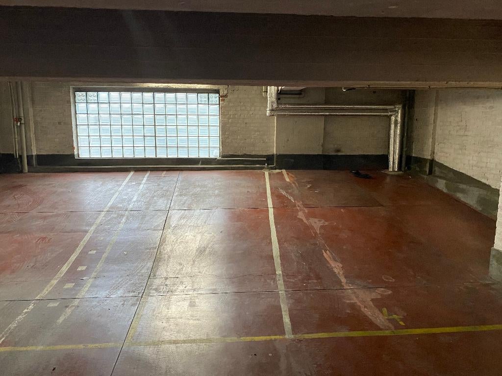 Twee parkeerplaatsen bij Porte de Hal, Immo, Brussel