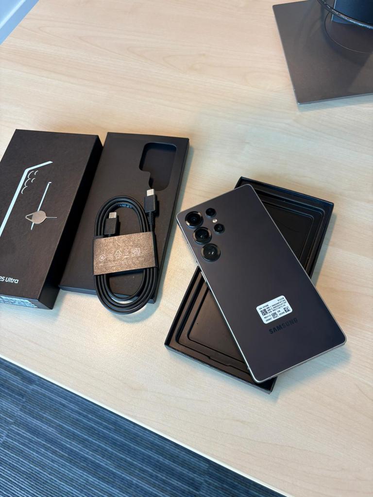 Samsung Galaxy S25 Ultra 256 gb, Enlèvement ou Envoi, Comme neuf, Autres modèles