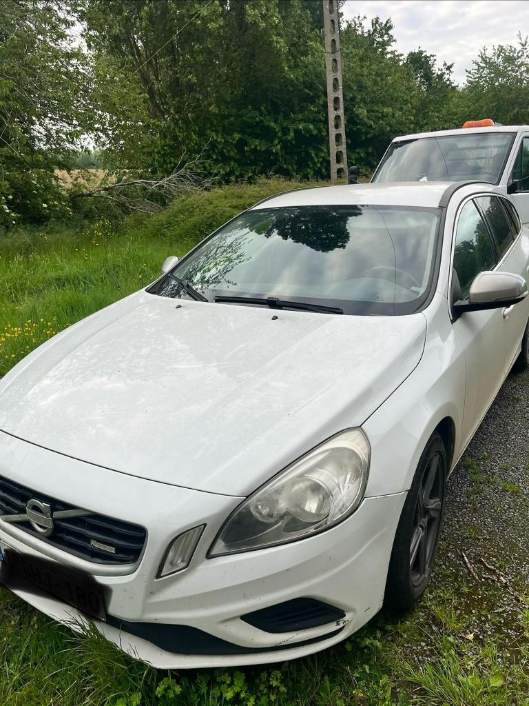 Volvo V60 te koop, Auto's, Wit, V60, Diesel, 5 deurs