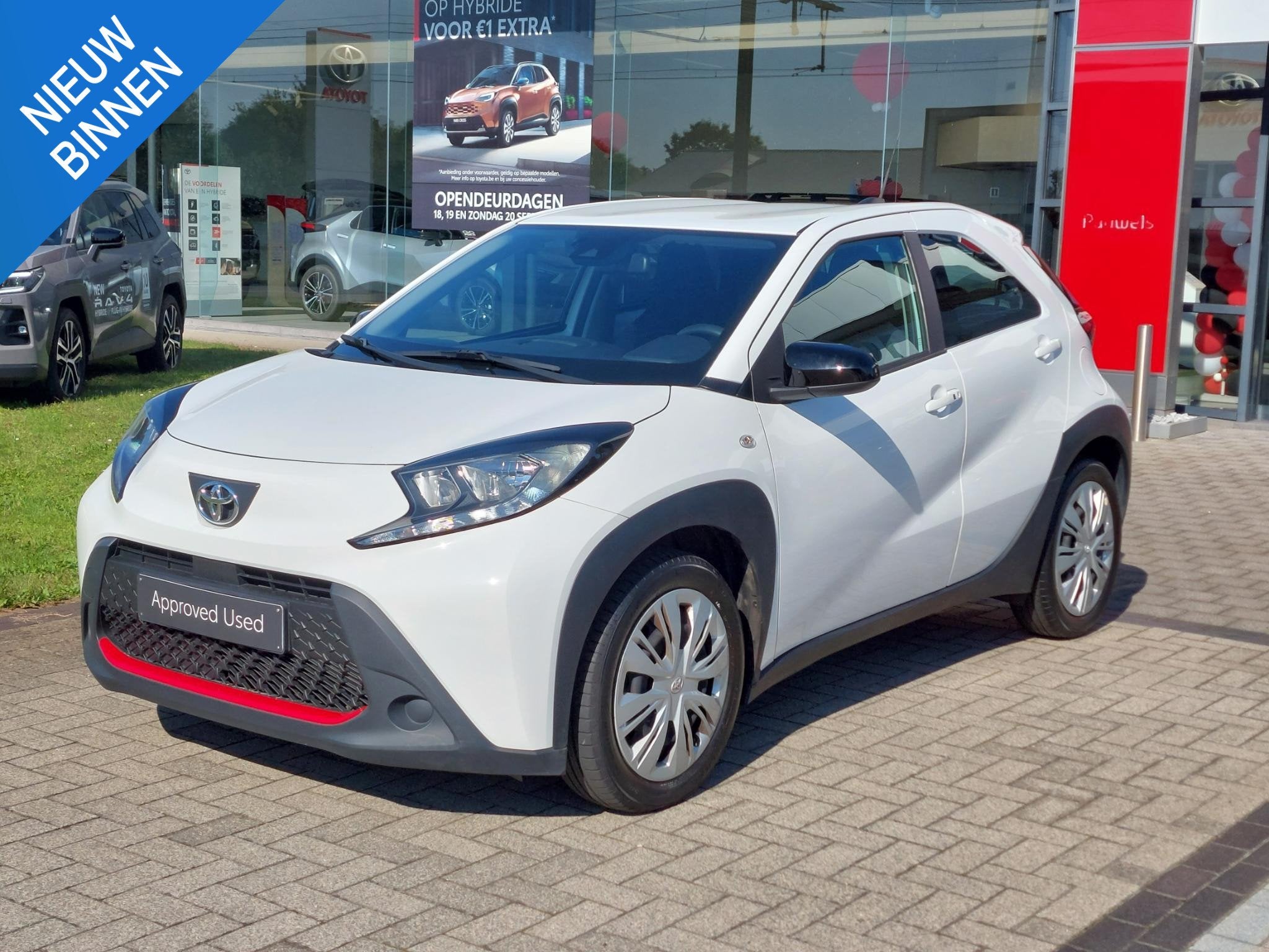 Toyota Aygo X 1.0 VVT-i Play CVT, Auto's, 4 zetels, Stof, Gebruikt, 965 kg