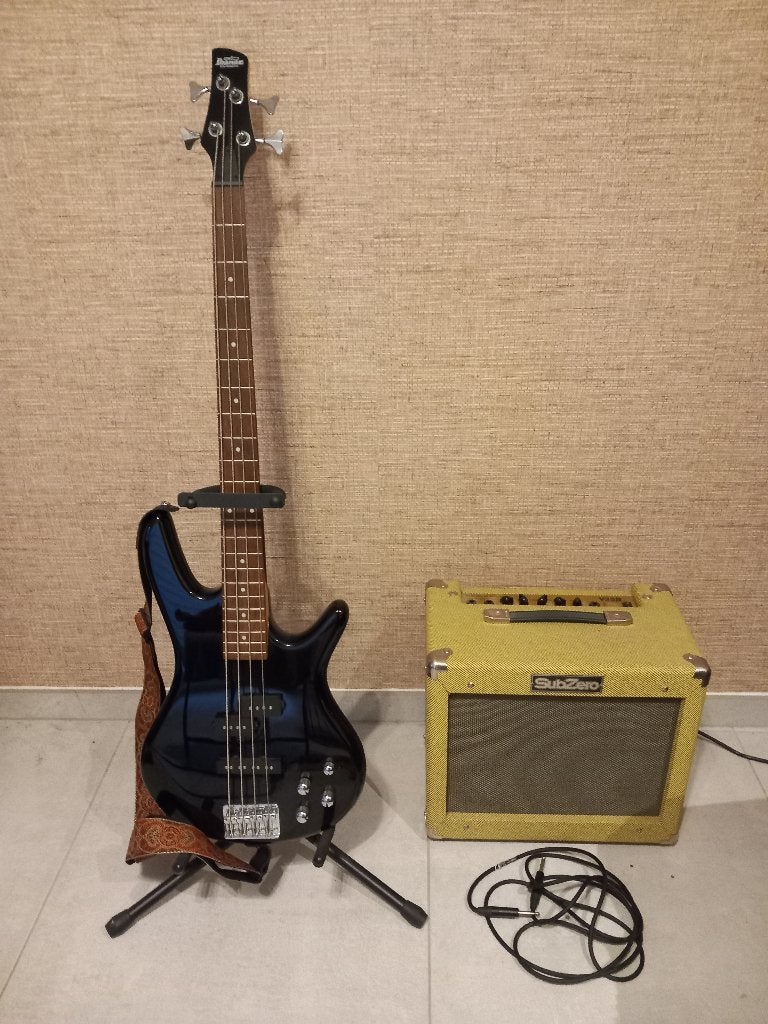 Guitare bass active Ibanez + ampli, Musique & Instruments, Enlèvement, Comme neuf, Guitare
