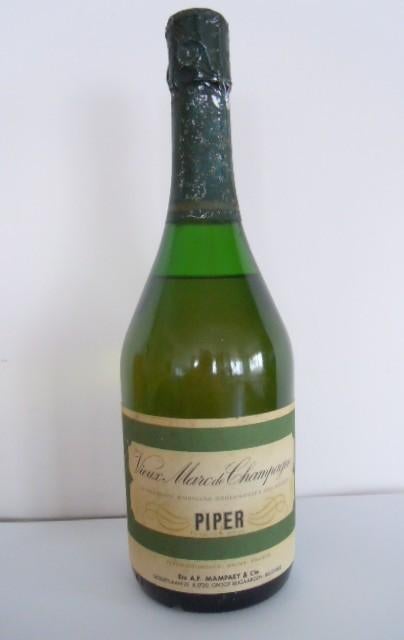Ancienne bouteille de Vieux Marc de Champagne - Piper, Enlèvement ou Envoi, Pleine, Comme neuf, Autres types