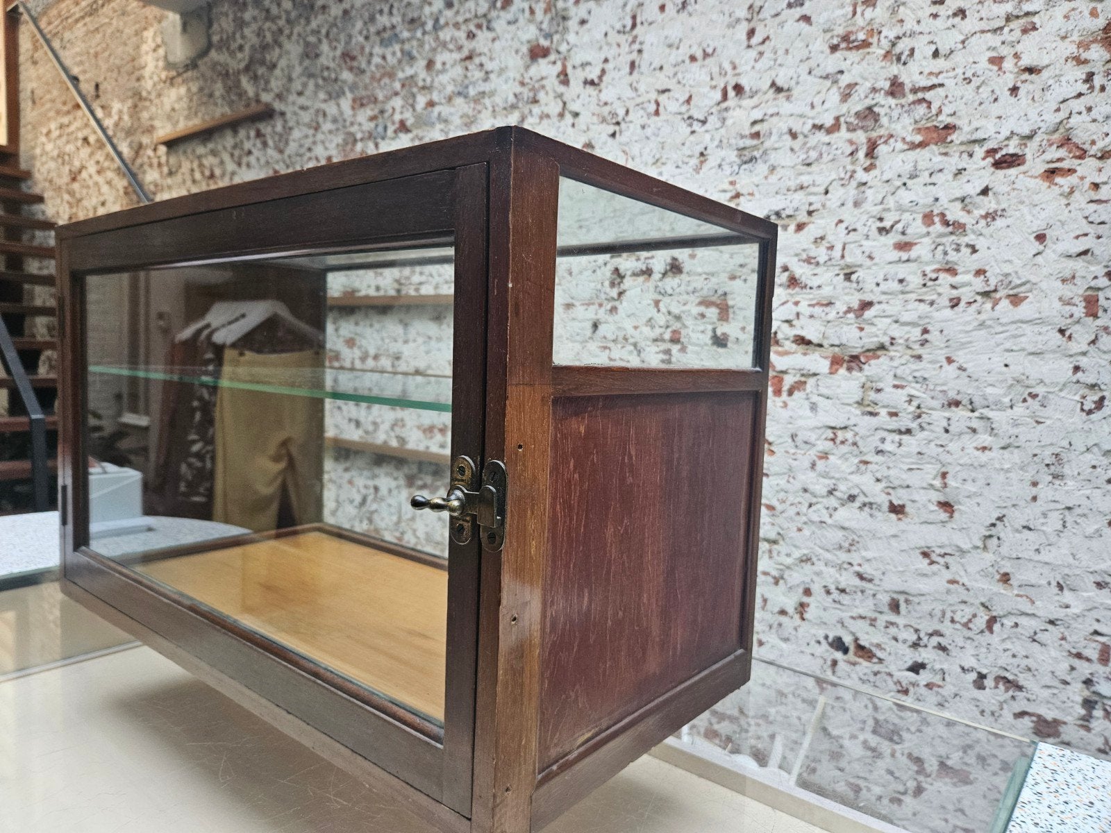 Vintage vitrinekast, Antiek en Kunst, Ophalen